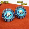 Suministro directo de fábrica insignia metálica aleación de zinc pintura esmalte estrella redonda pin con baño insignia de jóvenes pioneros