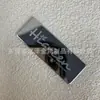 Fabricante Produz Placas de Nome em Aço Inoxidável 201 com Acabamento Espelhado, Etiquetas Digitais a Laser e Placas de Marca Registrada em Liga de Alumínio Estampada