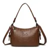 Nuevo Bolso de Madre de Cuero Suave en Relieve 2026 para Mujeres de Mediana Edad, Bolso de Hombro Cruzado de Moda Versátil de Gran Capacidad