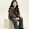 Nova jaqueta fina de algodão para outono e inverno para meninas, estilo coreano casual, quente e confortável, adequada para meninas jovens, e fornece calor contra o frio