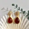 Novos brincos de ágata com incrustação de diamante dourado retrô outono e inverno chinês, design de nicho feminino, brincos de temperamento, atacado