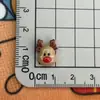 Mini Dibujo Animado Cara Brillante Serie Navideña Caja de Regalo con Cascabel Muñeco de Nieve Alce Pasador para Uñas Cabello Accesorios de Resina Material