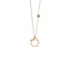 Moda Europea y Americana Nicho Versátil Colgante de Flor de Doble Cara Versátil Collar de Acero de Titanio para Mujeres Estilo Ins Collar Choker Ligero de Lujo para la Clavícula