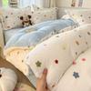 Conjunto de 4 Peças de Veludo Leite Floco de Neve de Inverno Desenho Animado Capa de Colcha de Veludo Grossa Conjunto de 3 Peças Quente para Cama de Dormitório Venda por Atacado