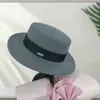 Sombrero Negro de Lana de Ala Plana de Nuevo Estilo de Gama Alta para Hombres y Mujeres, Elegante y a la Moda Sombrero Elegante 7 Operado por Uno Mismo