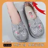 Sapatos de pano genuínos estilo Old Beijing Bai Zhenhe para mulheres, de sola plana, sola macia, respiráveis, estilo retrô, sapatos bordados para mães e mulheres idosas