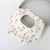 Babero de algodón arrugado Clase A para bebés y niños, 100% algodón, ribeteado con estampado de dibujos animados, gasa, babero floral sin costuras