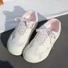 Tênis Branco Estrela Estilo Ballet Outono para Mulheres 2026, Cadarço Plano Versátil Casual Board Shoes, Tênis Esportivo para Treinamento Alemão de Estudantes