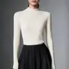 Top de punto base 100% imitación lana pura para mujer, con cuello semi alto, patrón de espiga, corte ajustado y mangas largas