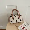 Bolso Cruzado Otoño 2026 Bolso de Mano Bolso de Lunares Bolso para el Trabajo Diseño Versátil para Mujer Nuevo Estilo Coreano Nicho Bolso de Bowling