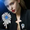 Broche de Girasol de Lujo Ligero y de Gama Alta, Elegante Accesorio de Ramillete para Traje, Pin de Gama Alta, Pin de Girasol y Margarita