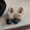 Zapatos retro de punta cuadrada sin cordones peludos, nuevo estilo 2026, zapatos planos que aumentan la altura, zapatos de algodón para mujer, forrados de felpa para abrigar, zapatos Mary Jane