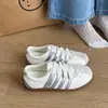 Zapatillas de ballet para mujer 2026 Primavera/Otoño nuevas versátiles populares suela blanda zapatos de mujer retro ligeros zapatillas de lona