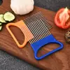 Venta al por mayor del fabricante Tenedor para cebolla Multifuncional Cocina Rebanado Vegetal Soporte para cebolla Aguja para cebolla Acero inoxidable Aguja para ablandar carne