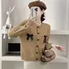 Cardigan Suéter Tricotado com Bolso e Laço Tridimensional Doce e Juvenil Suave Estilo Coreano para Mulheres
