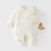 Ropa para recién nacidos, mameluco acolchado con diseño de mariposa de 70 g para otoño e invierno, ropa abrigadora para bebés recién nacidos, mameluco para bebé, atuendo estilo monje