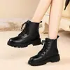 Botas Martin de cuero suave para mujer, nueva colección otoño/invierno 2026, estilo de bota individual, inspiración británica, suela gruesa, forradas de felpa para abrigar, botines de tacón bajo para mujer