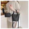 Bolso de Mano Tipo Cubo de Piel Sintética Suave Estilo Coreano de Nicho para Mujer 2025 Verano Nuevo Bolso de Hombro Cruzado Casual
