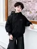 Chaqueta con capucha estampada con letras para niño 2026 Nuevo estilo de otoño para niños de mediana y mayor edad Chaqueta de trabajo Cardigan con cremallera para niños