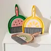 Mini Set de Escoba de Escritorio, Herramienta para Barrer la Mesa, Escobita, Combinación con Recogedor para Niños y Estudiantes de Primaria