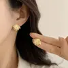 Populares Aretes Huecos de Nuevo Estilo para Mujer, Moda Retro, Estilo Simple y Genial, Diseño de Hilo para la Oreja Que Hace que el Rostro Luzca Más Delgado, Aretes Modernos y Elegantes