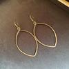 Aretes de Borla Viento Frío Serie Plata Aguja de Plata Aretes Estilo Moda Heavy Metal Aretes de Diseño Simple Nicho