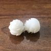 Raíz de Bodhi blanca de cinco capas, tallado de loto, raíz de Bodhi de loto, cuentas sueltas, accesorios, joyería de bricolaje de 20 mm en stock, cabello rápido