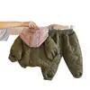 Conjunto de invierno para niños transfronterizo, nueva chaqueta acolchada de invierno con capucha de estilo coreano, abrigo de algodón para niños engrosado y forrado de felpa, conjunto de tres piezas
