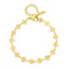 Pulsera de Acero Inoxidable Calada Grabada con Flor de Venta Caliente Transfronteriza Lujo Ligero Nicho Sensación de Alta Gama Color Titanio Trébol de Cuatro Hojas Resistente al Desgaste