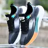 Zapatos para Hombre Tallas Grandes Primavera Nuevos Tenis para Pareja Moda Combinan con Todo Transpirables Zapatos Torre Suela Suave Zapatos para Correr Transfronterizo