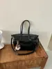 Bolsa tote estilo coreano retrô para mulheres, nova coleção 2026, simples e moderna, versátil, grande capacidade, bolsa de ombro