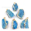 Venta Directa de Fábrica Tendencia Europea y Americana Personalizado Piedra Natural Borde Dorado Piedra Cruda Fósforo Azul Colgante Collar