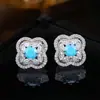 Pendientes de Trébol Turquesa de Lujo Ligero con Diseño de Nicho Estilo Francés para Mujer, Incrustados con Circonita, Pendientes Florales de Alta Gama para Mujer