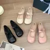 Sapatos Rasos Redondos para Mulheres, Novidade Primavera/Verão 2025 Estilo Francês Mocassins de Solado Macio Estilo Fada, Sapatos Mary Jane