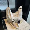 Bolsa de Tela de Nylon para Mujer 2025 Nueva Versátil Clásica Bolso Tote Acolchado Casual Gran Capacidad Bolso de Hombro Único Cruzado