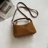 Viento Otoño Invierno Moda Femenina Diaria Rad Bolso Cruzado Bolso de Mano Versátil Nuevo Coreano Estilo para Ir al Trabajo Hermoso 2026 Hombro Único
