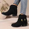 Botas de Salto Grosso e Cano Alto, Estilo Western com Franjas, Botas de Moda Feminina Tamanho Grande, Botas de Equitação de Bico Redondo, Sem Cadarço, com Pedrarias