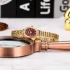 Reloj de Pulsera Mia Myar para Mujer Retro Pequeño Dorado Exquisito Elegante Simple Correa de Acero Reloj Digital de Disco de Cuarzo para Mujer
