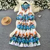 Vestido Colorido Estampado de Férias Românticas Feminino Manga Longa Amarração Cintura Alta Linha A Barra Larga Saia Longa Elegante Outono 2026