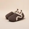 Zapatos de Piso con Felpa Otoño/Invierno para Padres e Hijos Zapatillas de Algodón Gruesas para Niños Aislamiento Frío Antideslizantes Suela Suave Calcetines para Caminar Parejas Adultas