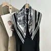 Bufanda de Seda y Lana Estilo Nuevo Yiye Zhiqiu para Mujer, Primavera, de Alta Gama, Versátil, Bufanda Cuadrada Mediana de Seda y Lana, Bufanda de Ambiente