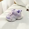 Sapatos Infantis de Couro Pato Pequeno Tamanho 23-32 Tênis de Corrida para Meninas Sapatos de Desenho Animado Primeiros Sapatos de Caminhada para Bebê Sapatilhas de Princesa com Solado Macio