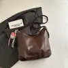 Bolsa de ombro grande e estilosa para o dia a dia de mulheres, nova bolsa tote versátil de nicho, moda vintage 2026