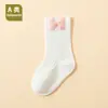 Calcetines de Algodón para Bebé de Nuevo Estilo Primavera Otoño Clase A Calcetines Infantiles de Dibujos Animados con Lazo Antideslizantes para Niños Pequeños Suministro Exclusivo Transfronterizo Venta al por Mayor 1