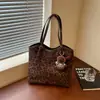 Bolso Tote de Gran Capacidad con Lunares de Nicho Transfronterizo 2026 Moda Tendencia Chic Bolso de Hombro Único Versátil Casual Bolso de Axila
