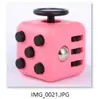 Nuevo dado cuadrado de descompresión mango Cubo de Rubik dado Cubo de Rubik estrella de descompresión Cubo de Rubik punta del dedo infinito Cubo de Rubik ventilación