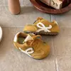 Zapatillas de Entrenamiento Alemanas para Niños Primavera/Otoño 2026 Nuevo Estilo Coreano Malla Transpirable para Niñas Zapatillas Deportivas Suela Suave para Niños Zapatos Forrest Gump