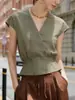 Camisa feminina verde casual e elegante estilo francês, gola V de manga curta, top de verão de abotoamento duplo acinturado com toque de luxo e design versátil