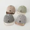 Nuevos Sombreros para Bebé de Comercio Exterior, Gorras de Béisbol Versátiles de Cuadros Retro, Sombreros Sencillos de Estilo Japonés y Coreano con Visera Suave para Niños y Niñas, Venta al por Mayor