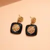 Collar Cuadrado con Flor de Esmalte Negro Transfronterizo Europeo y Americano, Cadena para Clavícula Exagerada de Lujo Ligero de Nicho, Joyería de Gama Alta al por Mayor